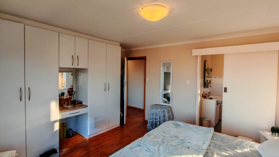 4 Bedroom Property for Sale in Tergniet Western Cape